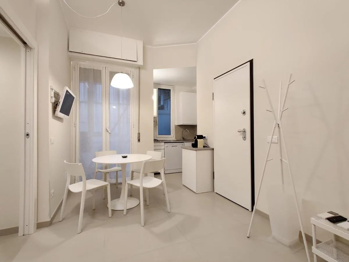 Downtown Apartments Merlo 밀라노